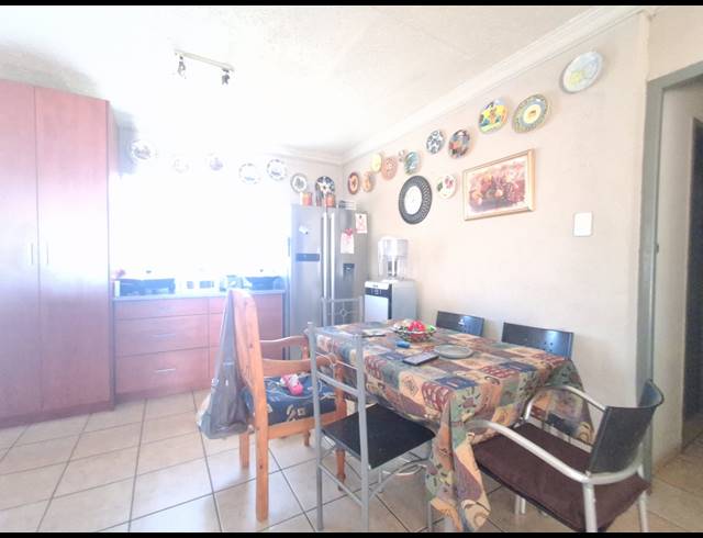 3 BEDROOM HOUSE FOR SALE IN RIVERSDALE